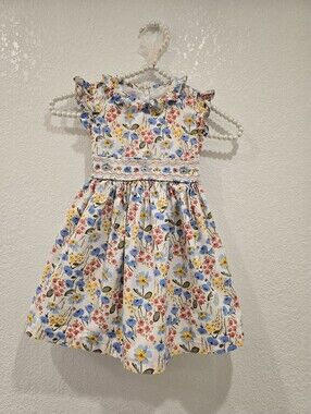 Iris & Ivy Floral Dress smocked bodice and ruffled neckline Size 3T